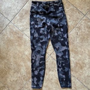 Athleta Lightning Camo 7/8 Tight